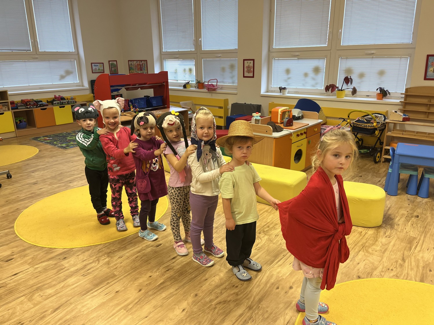 Dramatizace malé pohádky O Veliké řepě ve třídě Pohádka